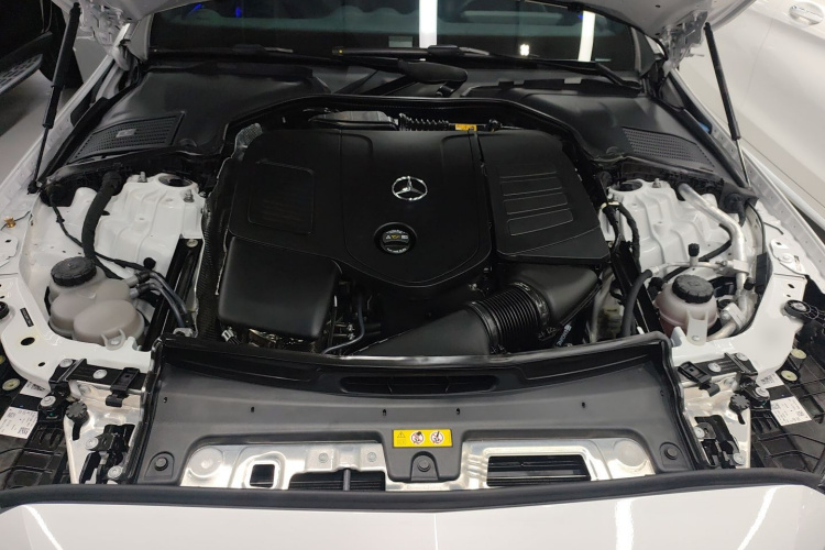 奔驰C级 2023款 改款 C 260 L 运动版机舱底盘24