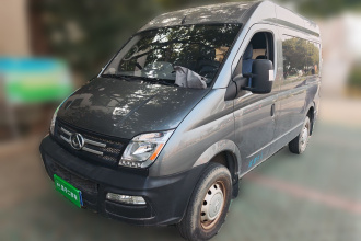 上汽大通MAXUS 新途V80 2019款 2.5T经典款AMT傲运通改款短轴中顶5/6座