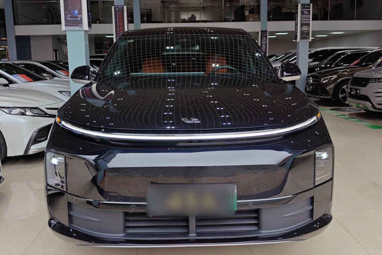 理想汽车 理想L6 2025款 Pro 智能焕新版车身外观2