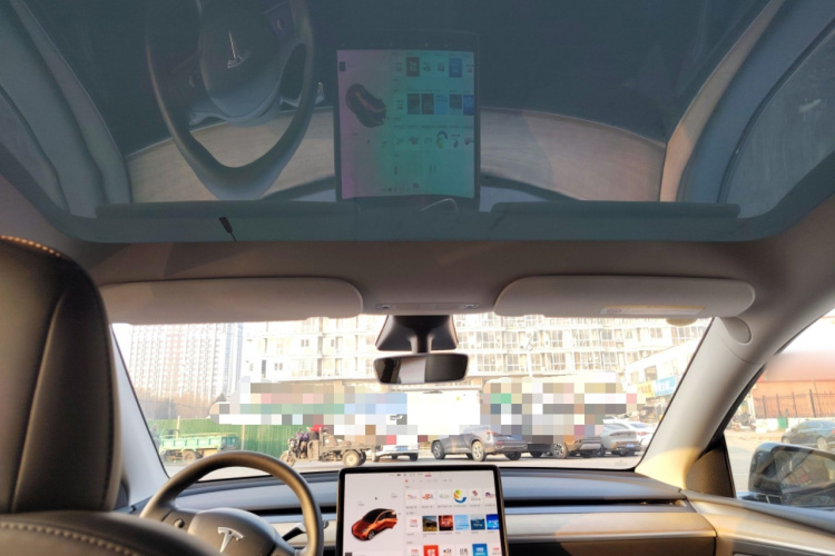 特斯拉 Model Y 2021款 标准续航后驱版中控内饰22