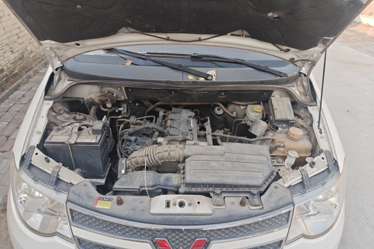 五菱汽车 五菱宏光 2016款 1.5L S舒适型局部细节24