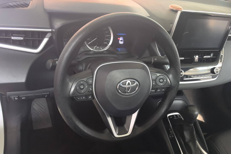 丰田 雷凌 2021款 185T CVT豪华版中控内饰7003