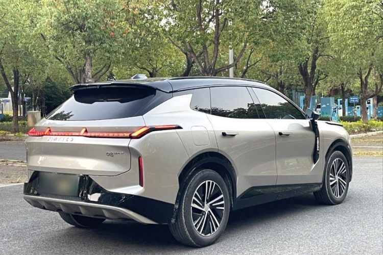 领克08 EM-P 2025款 245km 超长续航Halo车身外观6004