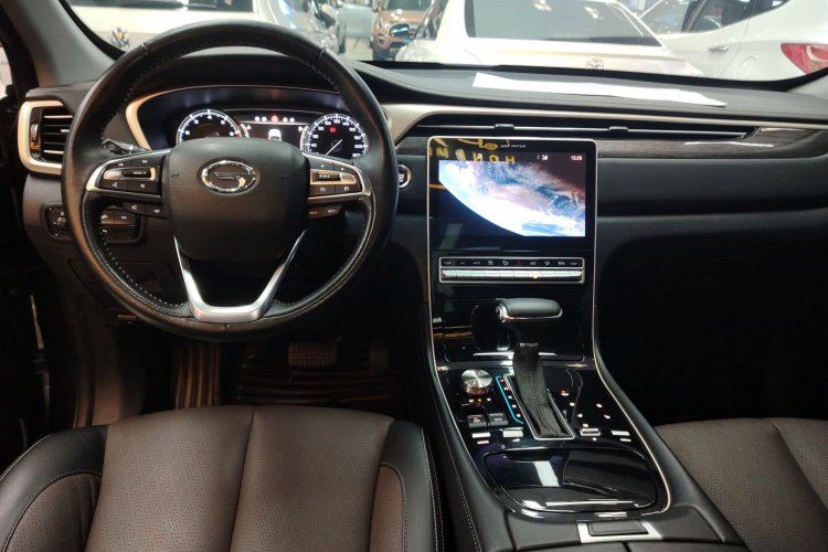 广汽传祺 传祺GS5 2019款 270T 自动尊享版中控内饰12