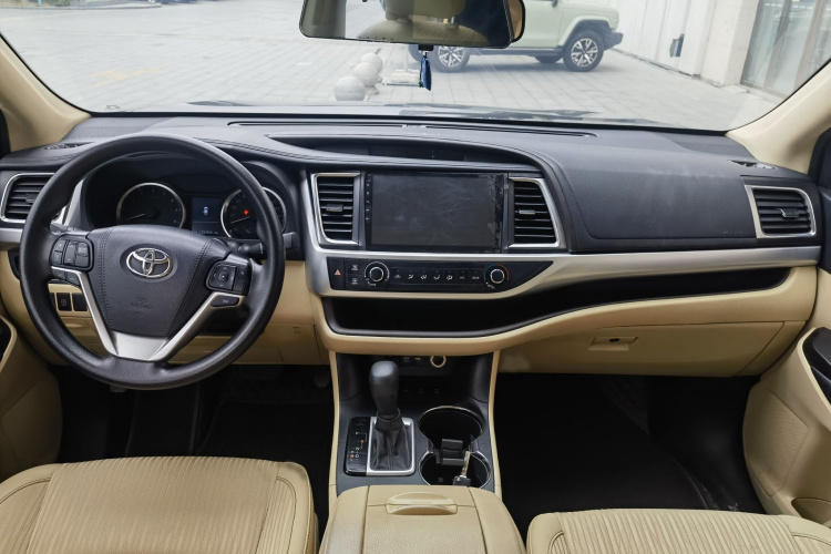 丰田 汉兰达 2021款 2.0T 四驱精英版 7座中控内饰7005