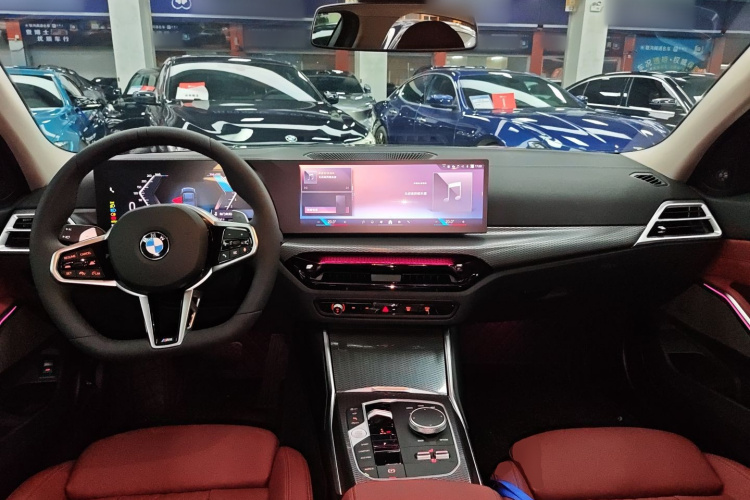 宝马3系 2025款 330Li M运动曜夜套装中控内饰12