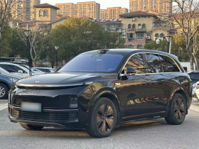 理想汽车 理想L8 2025款 Max 智能焕新版