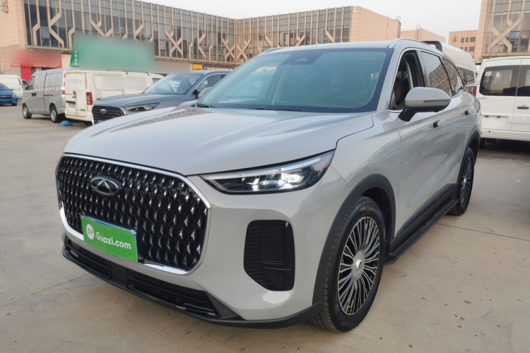 奇瑞 瑞虎8 L 2024款 2.0T 两驱豪华版 5座车身外观1