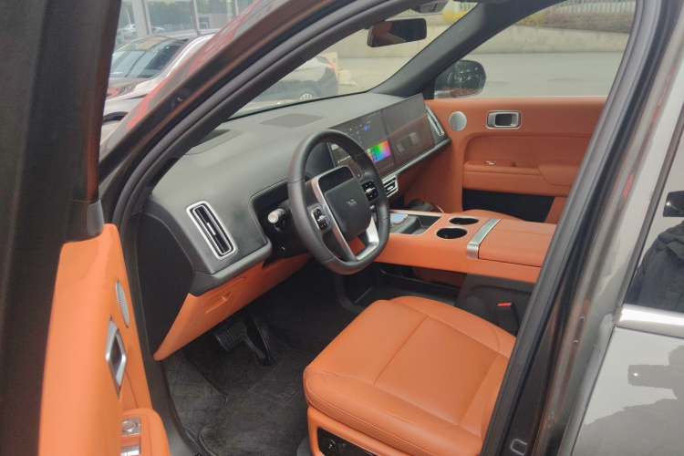 理想汽车 理想L9 2024款 Ultra中控内饰7003