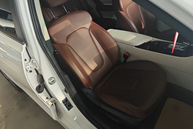 现代 名图 2021款 1.8L CVT GLX精英版局部细节41