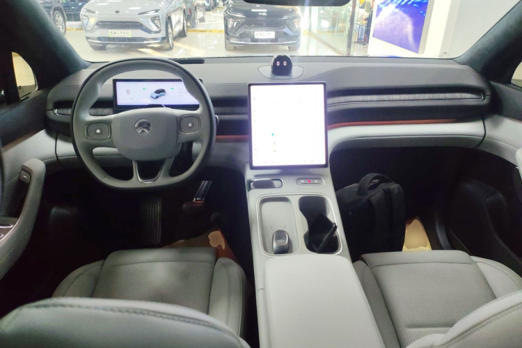 蔚来ES6 2023款 75kWh中控内饰12