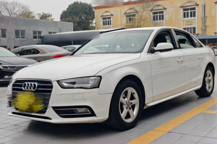 奥迪A4L 2013款 35 TFSI 自动标准型车身外观6004