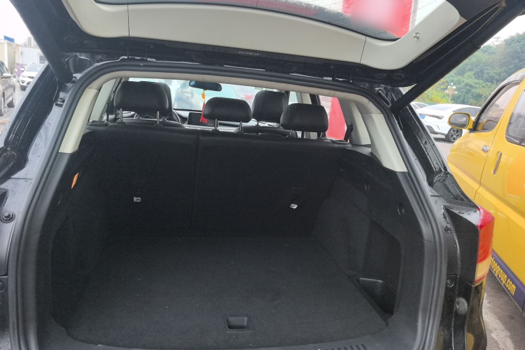 汉腾汽车 汉腾X7 2016款 1.5T 手动尊享型机舱底盘23