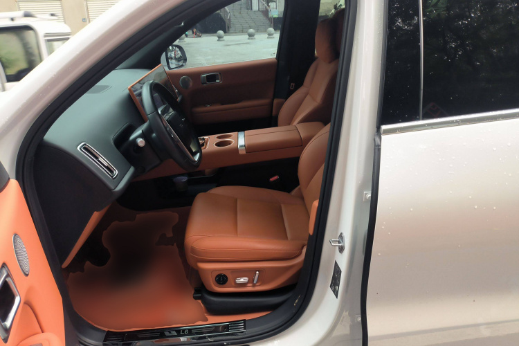 理想汽车 理想L6 2024款 Pro中控内饰19