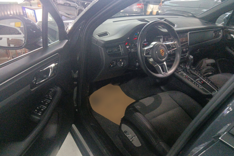 保时捷 2021款 Macan 2.0T中控内饰20