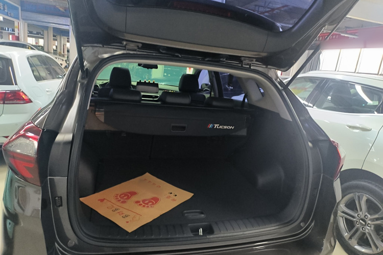 现代 途胜 2019款 280TGDi 双离合两驱智联版 国V局部细节23