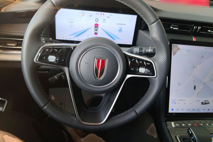 红旗H5 2025款 2.0T 自动旗领版中控内饰13