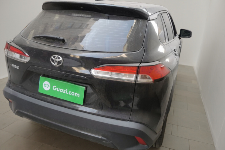 丰田 卡罗拉锐放 2022款 2.0L 精英版车身外观7