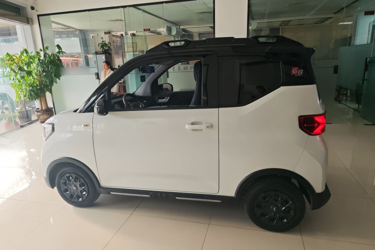 五菱汽车 宏光MINIEV 2022款 GAMEBOY 200km 玩咖款 磷酸铁锂车身外观6003