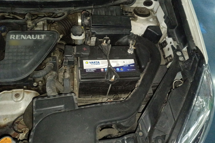 雷诺 科雷傲(进口) 2014款 2.5L 四驱舒适版局部细节9007