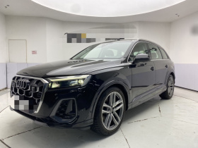 奥迪Q7 2025款 55 TFSI quattro S line运动型