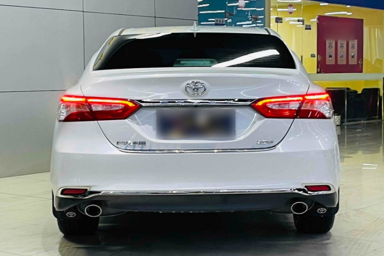 丰田 凯美瑞 2023款 2.0GVP 领先版车身外观6005