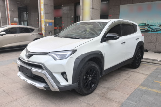 丰田 RAV4荣放 2019款 2.0L CVT两驱风尚X限量版 国V