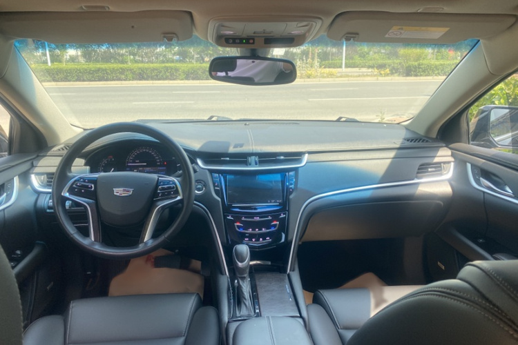 凯迪拉克XTS 2018款 28T 技术型中控内饰7001