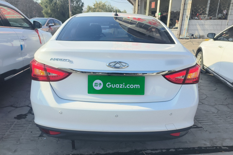 奇瑞 艾瑞泽5 2017款 1.5L 手动领潮版车身外观6