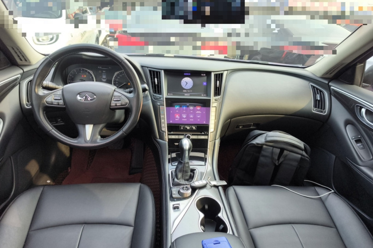 英菲尼迪Q50L 2016款 2.0T 舒适版中控内饰12