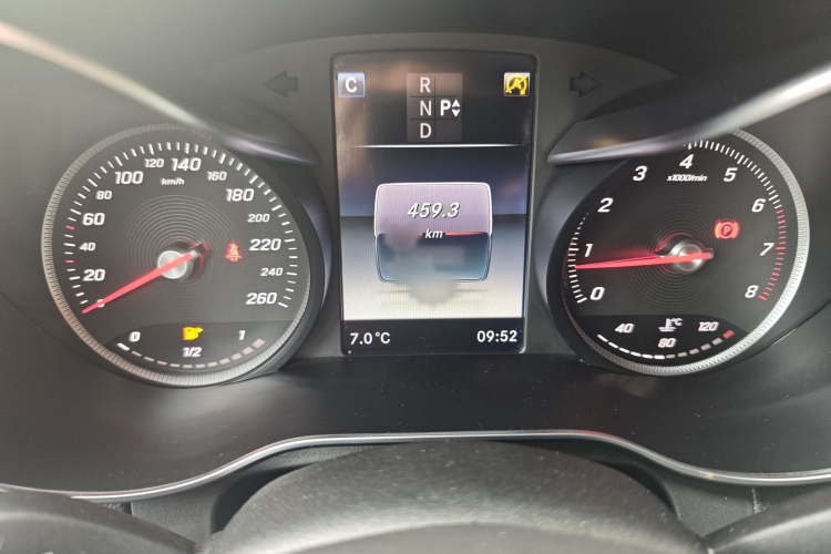 奔驰GLC 2016款 GLC 260 4MATIC 动感型中控内饰7009