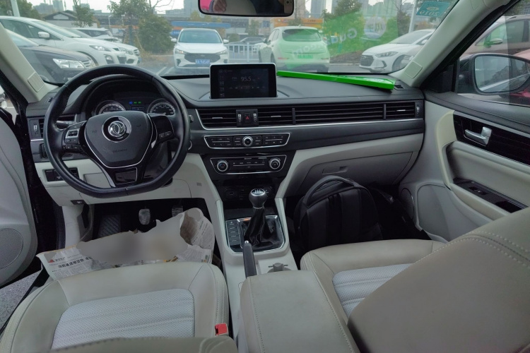 东风风行 景逸S50 2017款 1.5L 手动尊享型中控内饰12