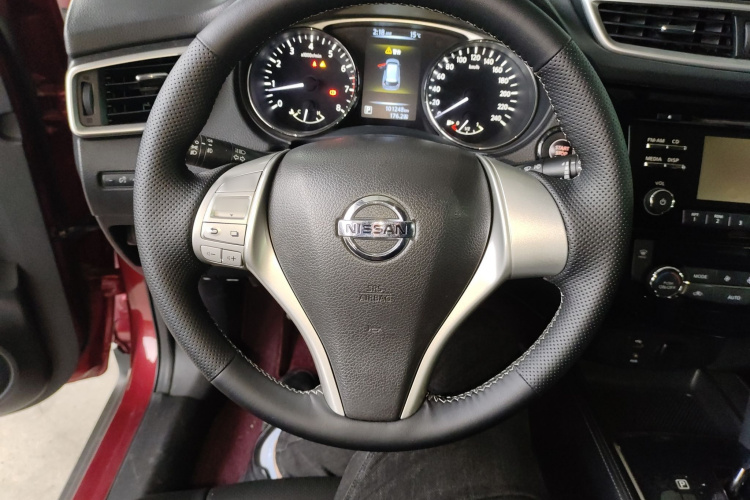 日产 奇骏 2014款 2.0L CVT舒适版 2WD中控内饰13