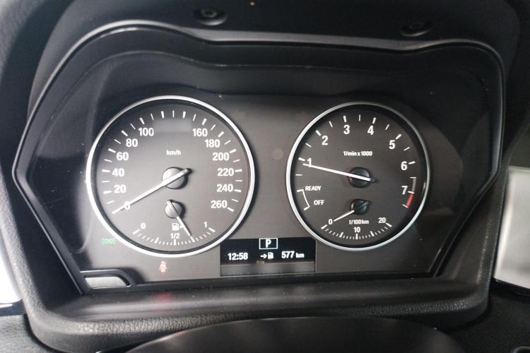 宝马X1 2016款 sDrive18Li 时尚型中控内饰14