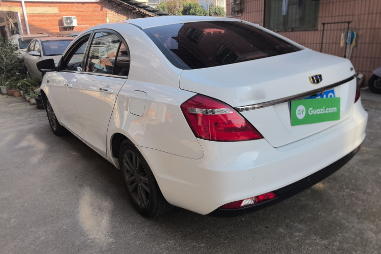 吉利汽车 帝豪 2017款 三厢百万款 1.5L 手动向上版车身外观4