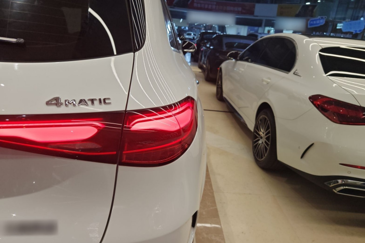 奔驰GLC 2023款 改款 GLC 260 L 4MATIC 豪华型 5座车身外观6006