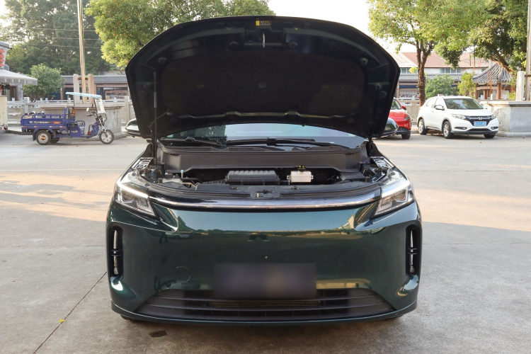 蓝电E5 PLUS 2025款 165km 长续航旅行定制版 7座车身外观6012