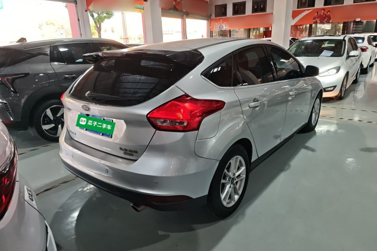 福特 福克斯 2015款 两厢 EcoBoost 180 自动精英型车身外观7