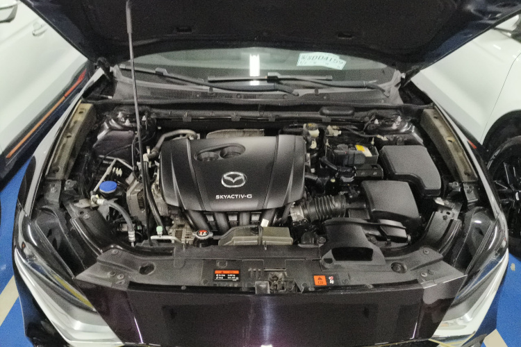 马自达CX-4 2020款 2.0L 自动两驱蓝天活力版机舱底盘24