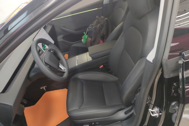 特斯拉 Model 3 2023款 长续航全轮驱动版局部细节19