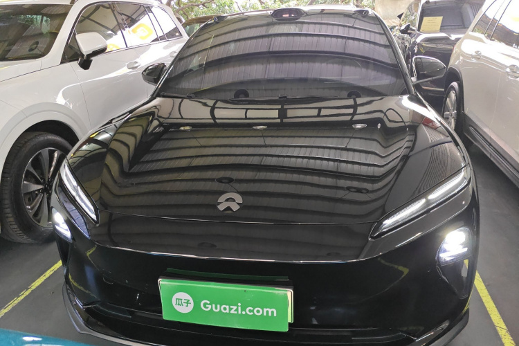 蔚来ET5 2022款 75kWh车身外观2