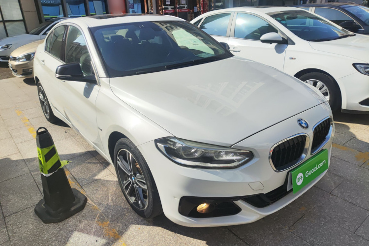 宝马1系 2017款 118i 运动型车身外观6002