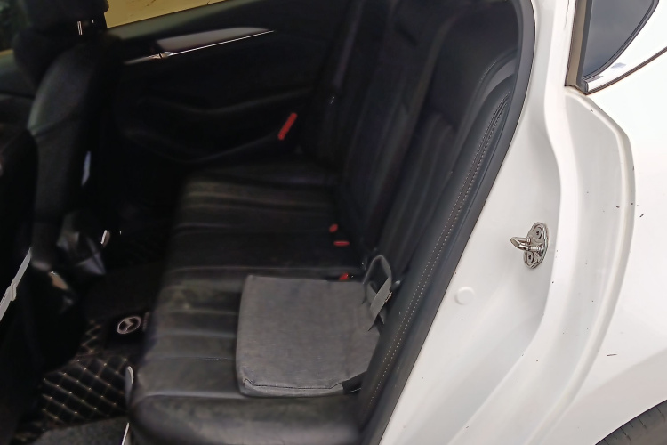 马自达 阿特兹 2020款 2.5L 蓝天运动版中控内饰21