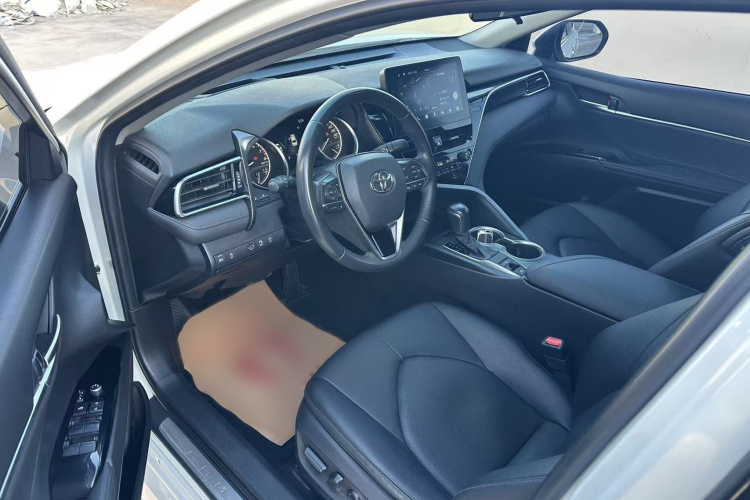 丰田 凯美瑞 2021款 2.0G 豪华版中控内饰7005
