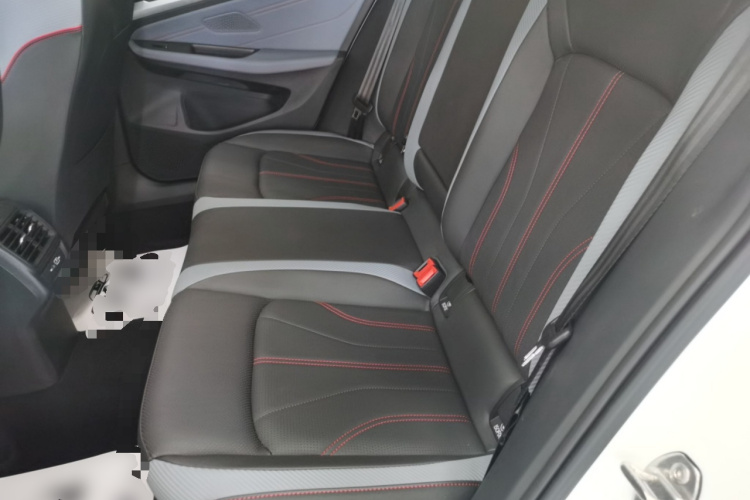 大众 2024款 凌渡L 280TSI DSG炫辣版中控内饰7004