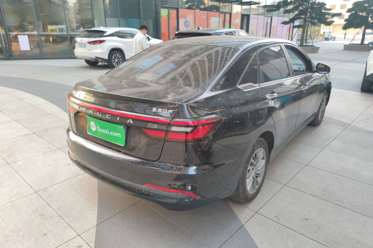 启辰D60 2023款 PLUS 1.6L XL CVT悦领版车身外观6005