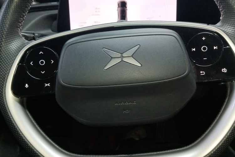 小鹏P7 2020款 670N局部细节13