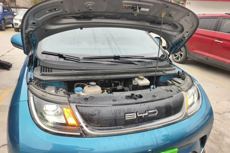 比亚迪 海豚 2021款 401km 骑士版机舱底盘24