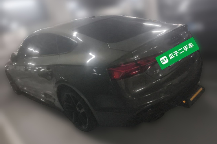 奥迪A5 2021款 Sportback 40 TFSI 时尚动感型车身外观5