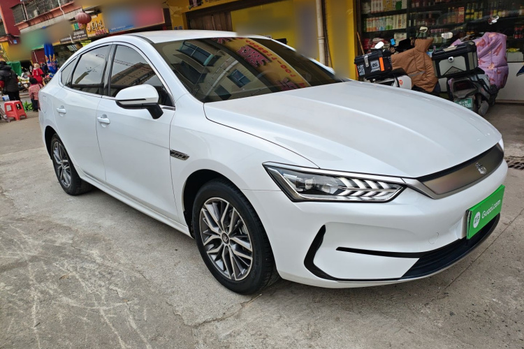 比亚迪 秦PLUS 2023款 冠军版 EV 510KM领先型车身外观3